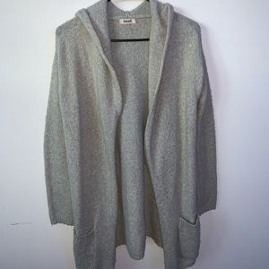 Woman’s Grey Cotten Cardigan